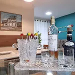 Bee, Um Apartamento Novo, Aconchegante E Funcional!
